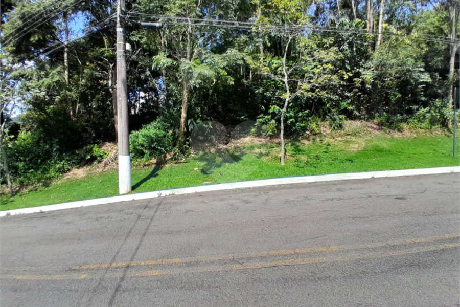 Terreno à venda no condomínio Suíça da Cantareira, Mairiporã - SP