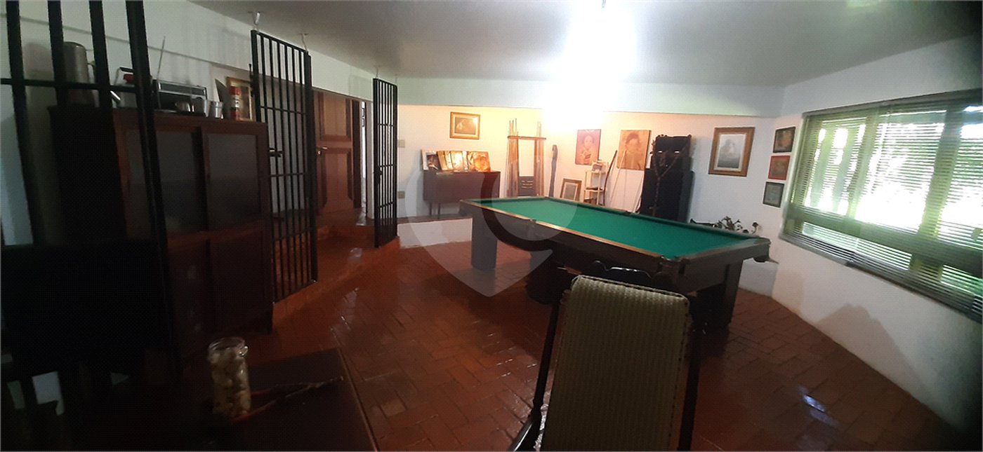 Sobrado à venda com 3 suítes em Serra da Cantareira, Mairiporã, SP