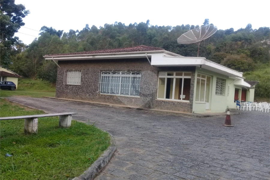 Casa à venda com 4 quartos, sendo 1 suíte, em Rio Acima, Mairiporã, SP
