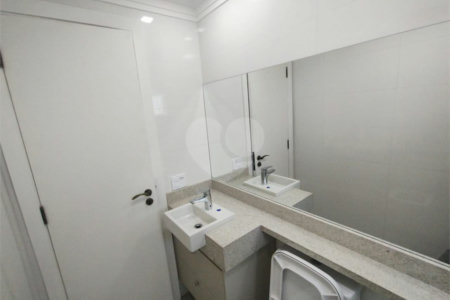 Apartamento à venda com 5 quartos, sendo 2 suítes, em Aclimação, São Paulo, SP