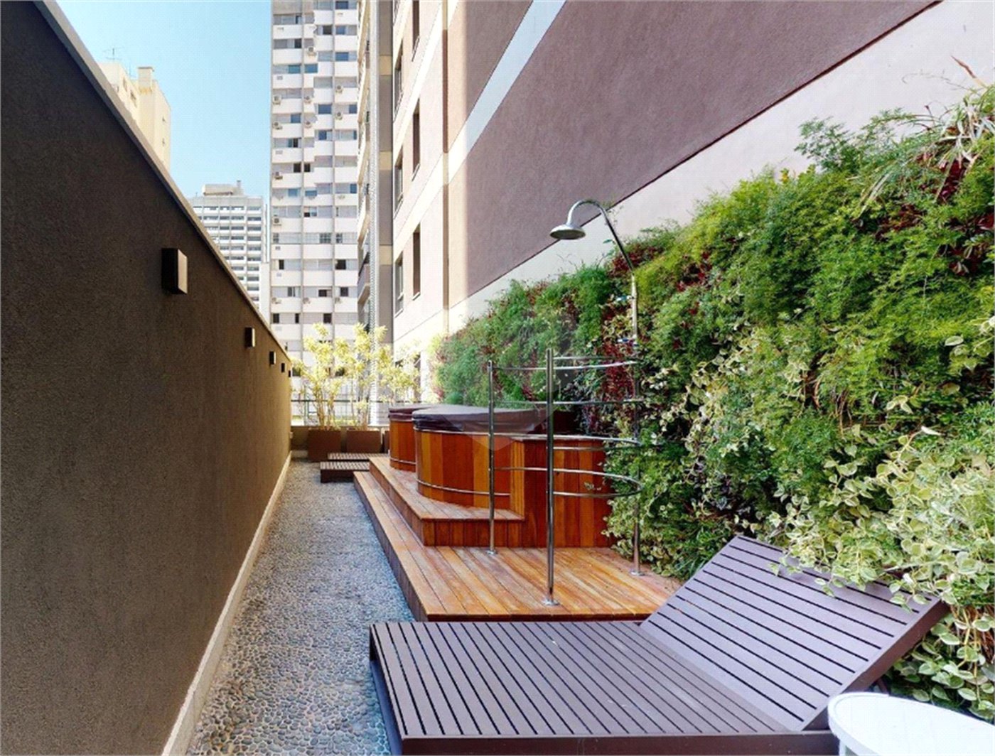 Apartamento à venda com 1 suíte em Vila Nova Conceição, São Paulo, SP