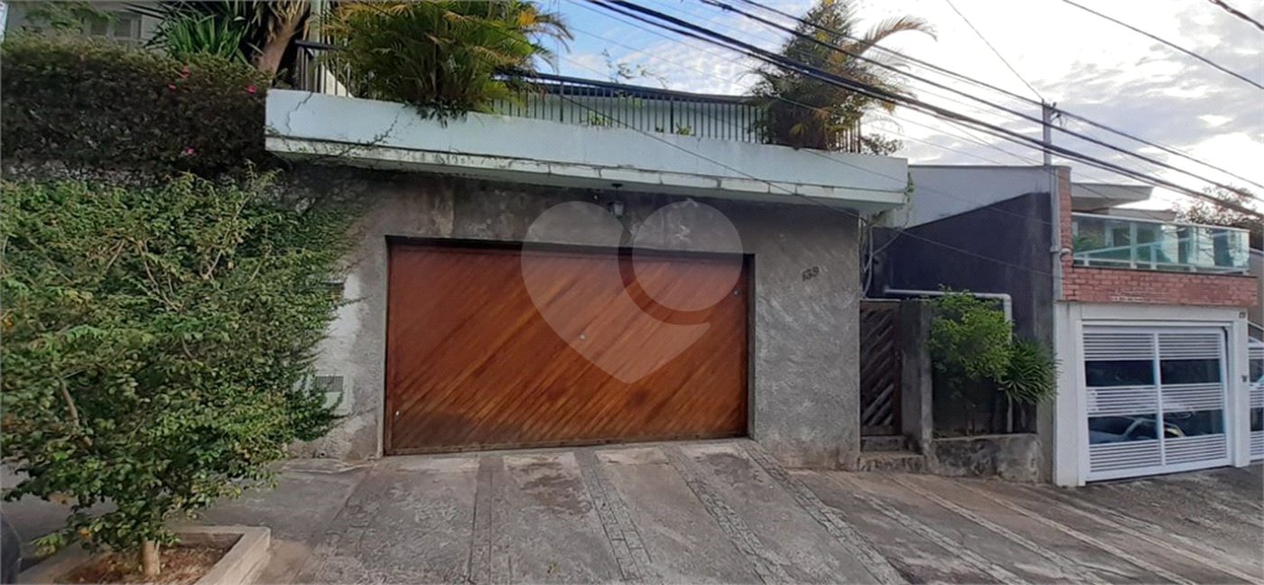 Sobrado à venda com 3 quartos em Água Fria, São Paulo, SP