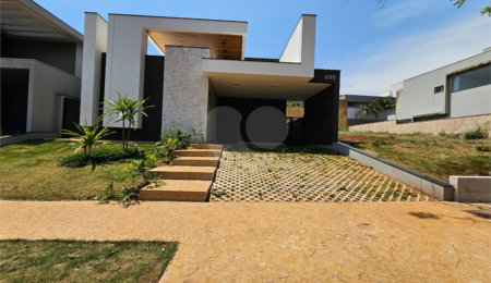 Casa à venda com 4 suítes no condomínio Residencial Terras de Siena, Ribeirão Preto - SP