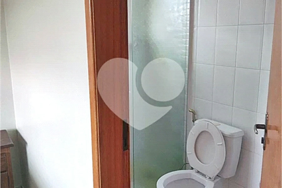 Casa à venda com 4 quartos, sendo 3 suítes, em Luiz Fagundes, Mairiporã, SP