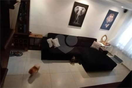 Casa à venda com 3 quartos, sendo 1 suíte, no condomínio Jardim das Palmas, São Paulo - SP