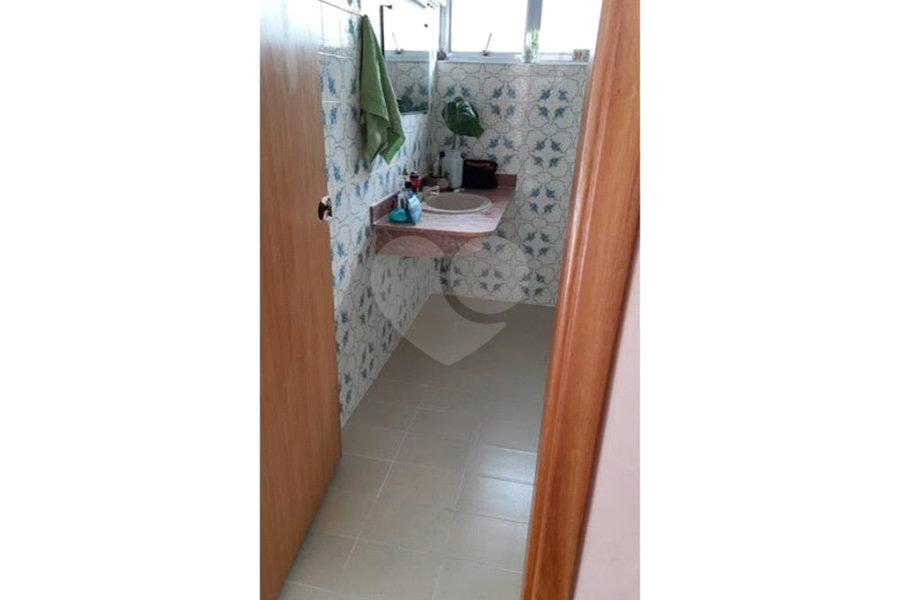 Casa à venda ou para alugar com 5 quartos, sendo 1 suíte, em Vila Romero, São Paulo, SP