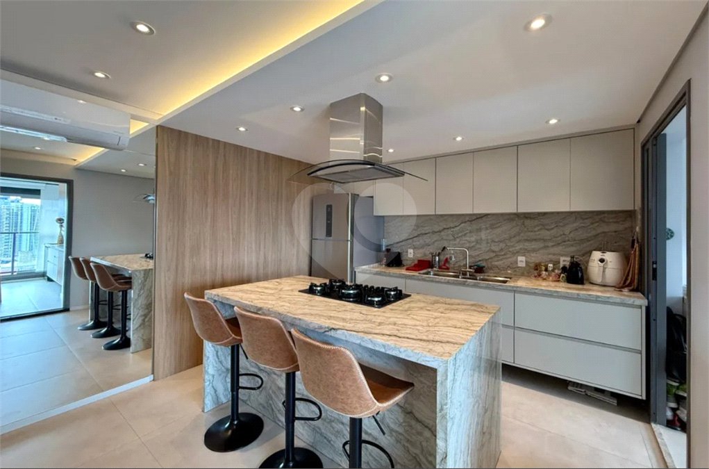 Apartamento à venda com 3 suítes em Santo Amaro, São Paulo, SP