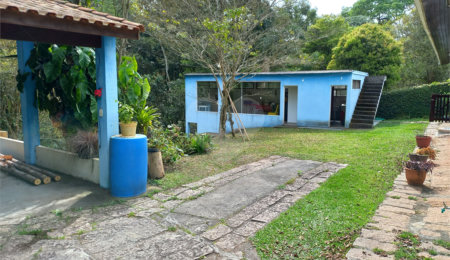 Casa à venda com 3 quartos, sendo 1 suíte,  no condomínio Parque do Alto, Caieiras - SP