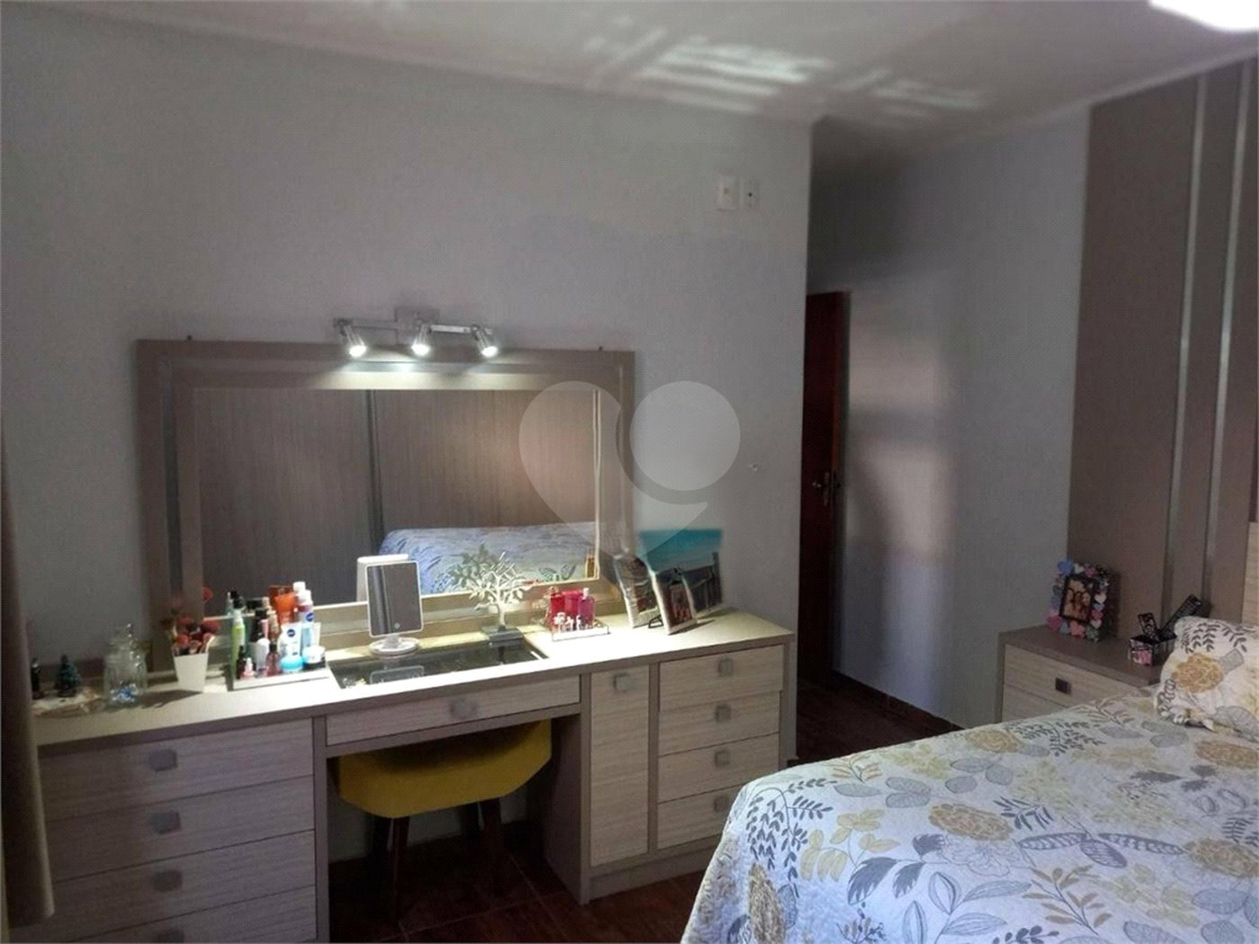 Casa à venda com 3 quartos, sendo 1 suíte, em Vila Assis, Sorocaba, SP