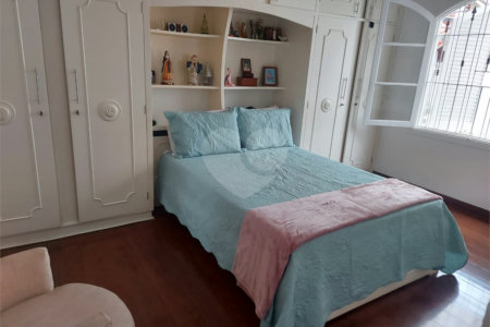Casa à venda com 5 quartos, sendo 1 suíte, em Vila Medeiros, São Paulo, SP