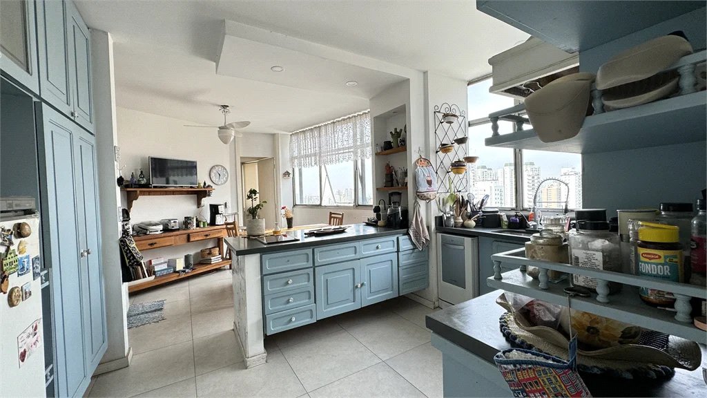 Apartamento à venda com 4 suítes em Vila Suzana, São Paulo, SP