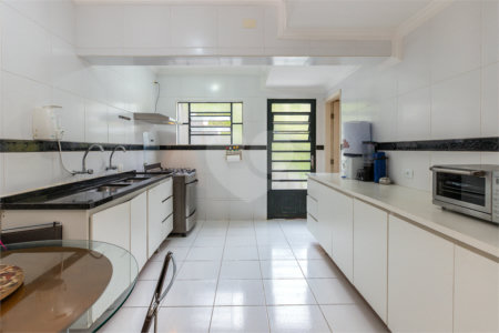 Casa à venda ou para alugar com 5 suítes no condomínio Altos de São Roque, São Roque - SP