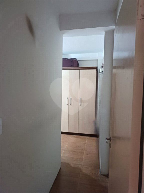 Casa à venda com 3 quartos, sendo 1 suíte,  no condomínio Altos de Poa, Poá - SP