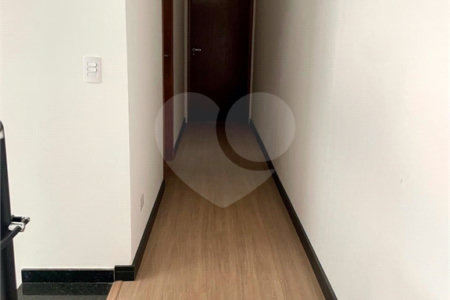 Sobrado à venda com 3 suítes em Jardim dos Pinheiros, Atibaia, SP