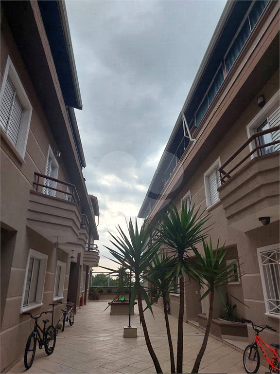 Casa à venda com 3 quartos, sendo 1 suíte, no condomínio Algarve Residencial, São Paulo - SP