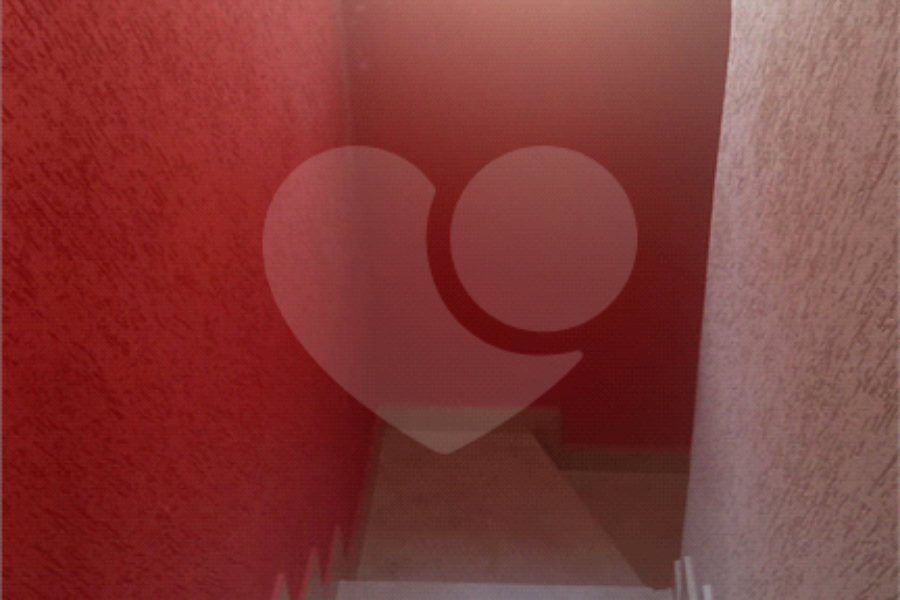 Casa à venda com 5 quartos, sendo 2 suítes, em Jardim Santa Clara, Guarulhos, SP