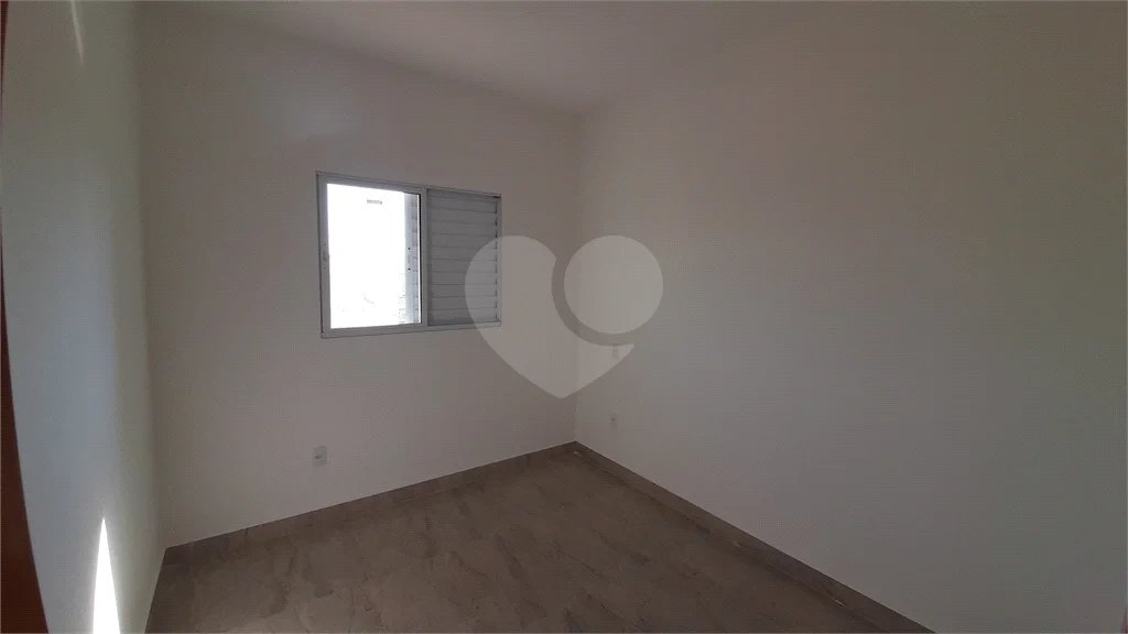 Casa à venda com 2 quartos no condomínio Residencial Luta, São Paulo - SP