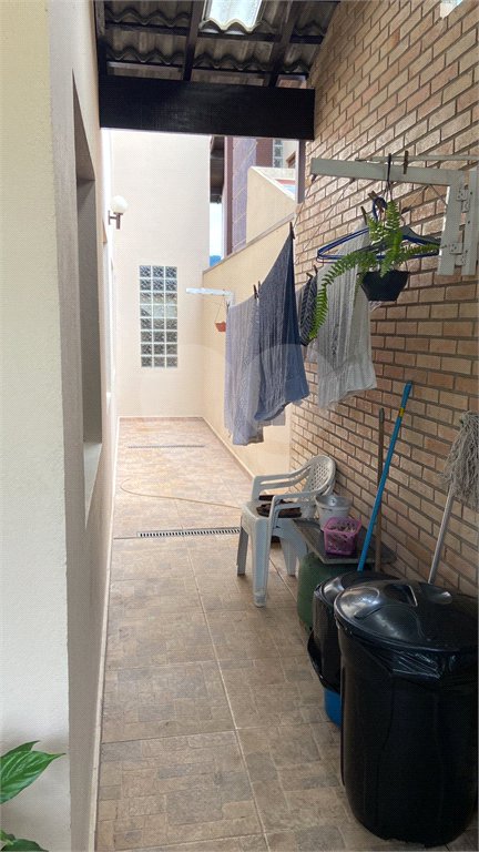 Sobrado à venda com 3 quartos, sendo 1 suíte,  em Vila Suissa, Mogi das Cruzes, SP