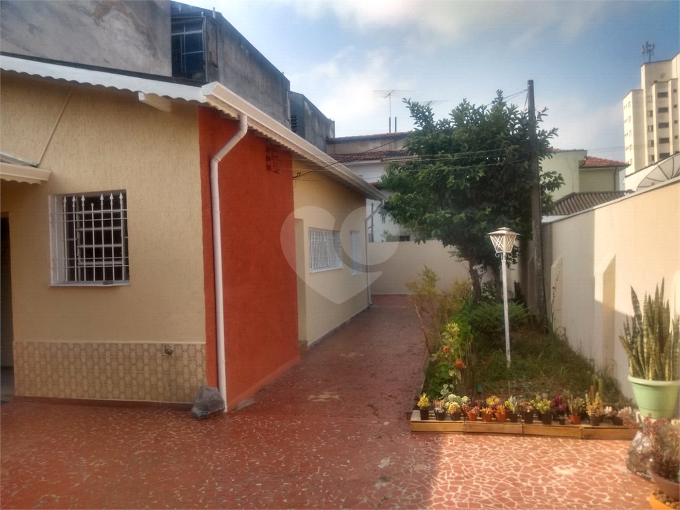 Casa á venda - Saúde!!