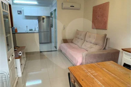 Casa à venda com 2 suítes no condomínio Santana, São Paulo - SP