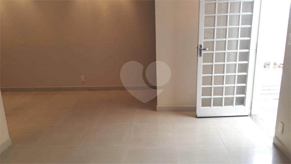 Casa em condomínio à venda com 3 quartos, sendo 1 suíte,  em Vila Natal, Mogi das Cruzes, SP
