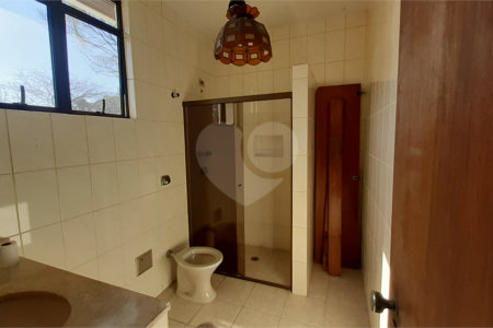 Casa à venda com 3 quartos, sendo 1 suíte, em Alto da Boa Vista, São Paulo, SP