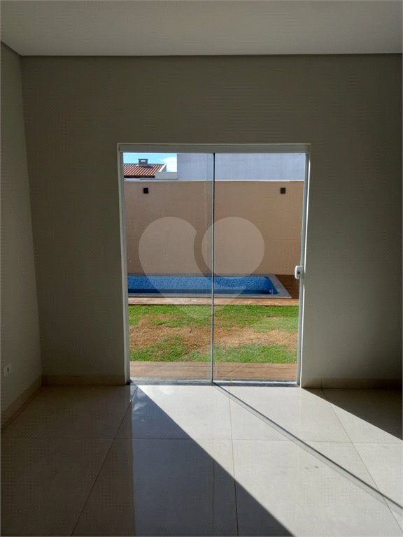 Terreno à venda com 2 quartos, sendo 1 suíte, no condomínio Costa Leste, Três Lagoas - MS