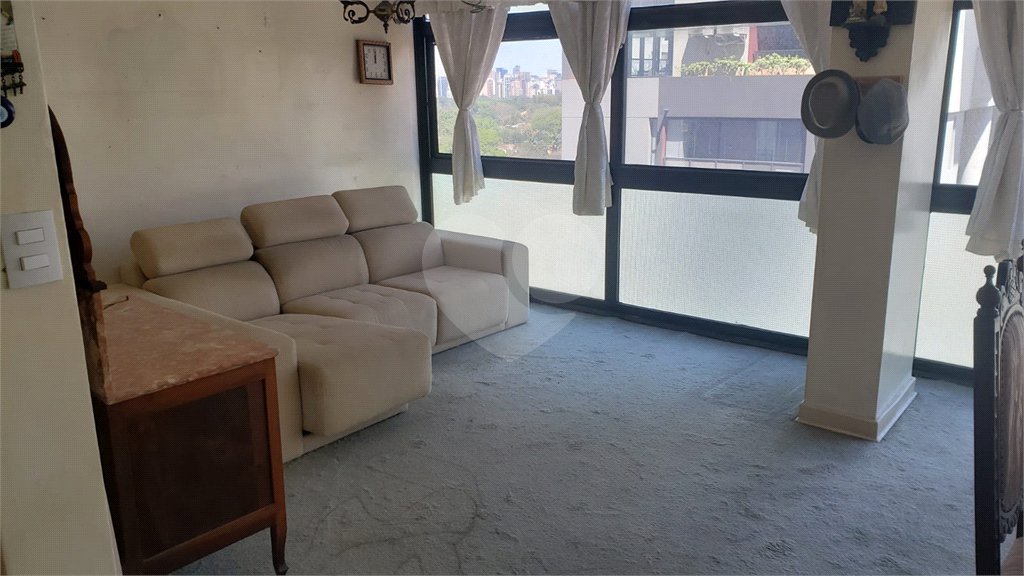 Apartamento à venda com 3 quartos, sendo 1 suíte, em Pinheiros, São Paulo, SP