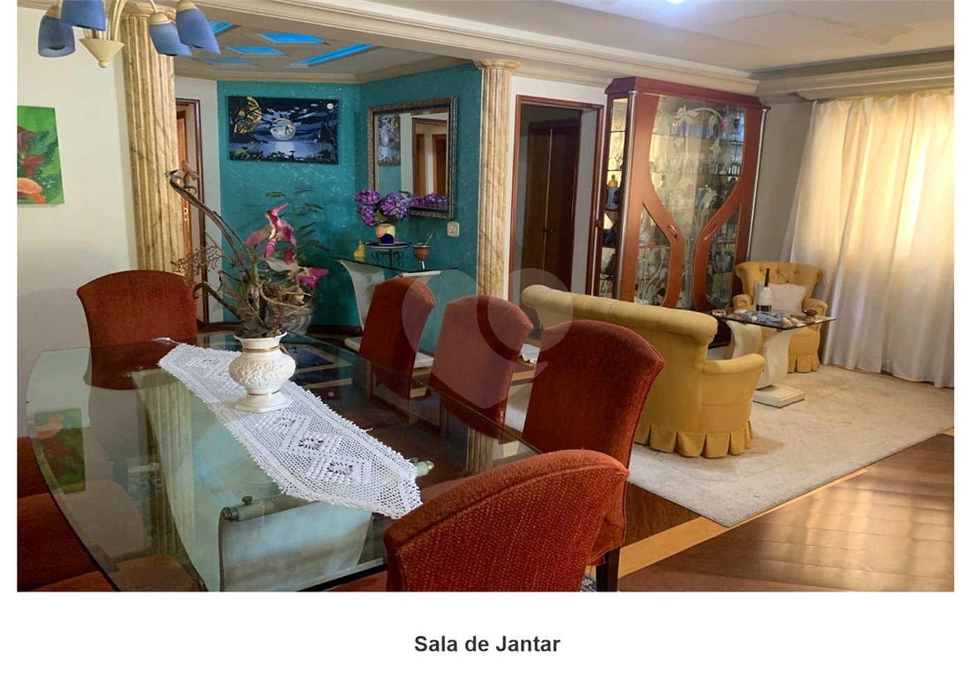 Casa à venda com 4 quartos, sendo 2 suítes, no condomínio Aruã, Mogi das Cruzes - SP