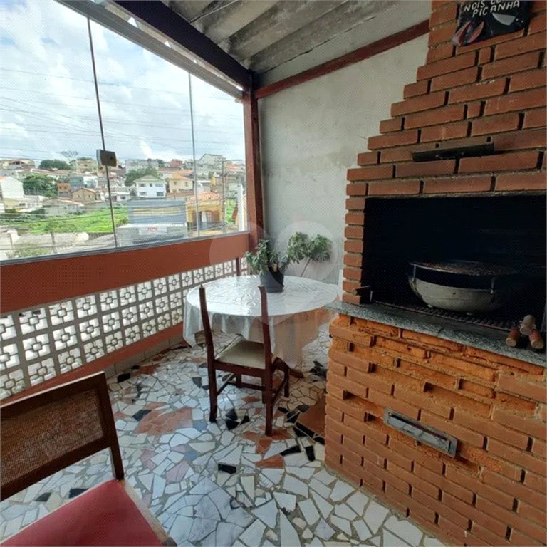 Casa à venda com 2 quartos, sendo 1 suíte, em Parque Maria Domitila, São Paulo, SP