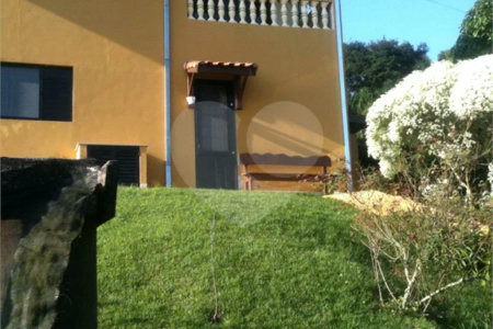 Sítio à venda com 8 quartos, sendo 3 suítes,  em Monte Alegre, Vinhedo, SP