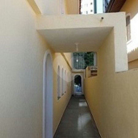 Sobrado à venda com 3 quartos, sendo 1 suíte, em Vila Gustavo, São Paulo, SP