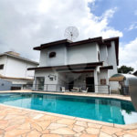 Casa à venda com 4 quartos, sendo 2 suítes,  no condomínio Villaggio Capriccio, Louveira - SP