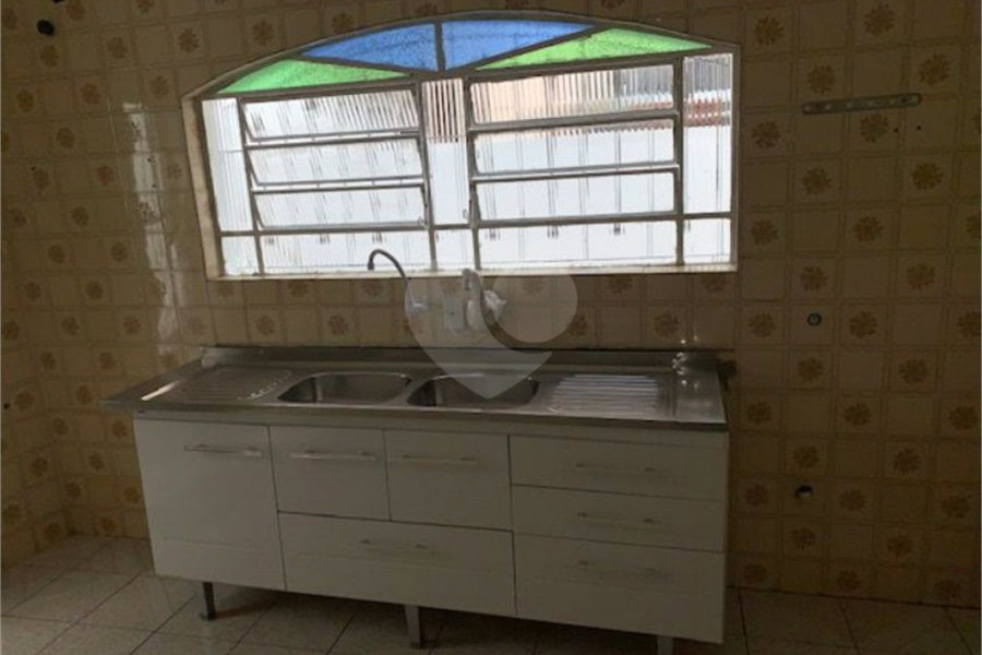 Sobrado à venda com 3 quartos, sendo 1 suíte, em Tremembé, São Paulo, SP
