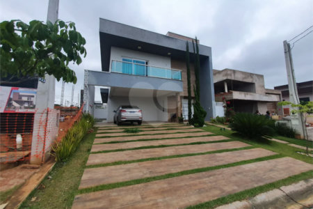 Casa à venda com 4 suítes no condomínio Granville São Venâncio, Itupeva - SP