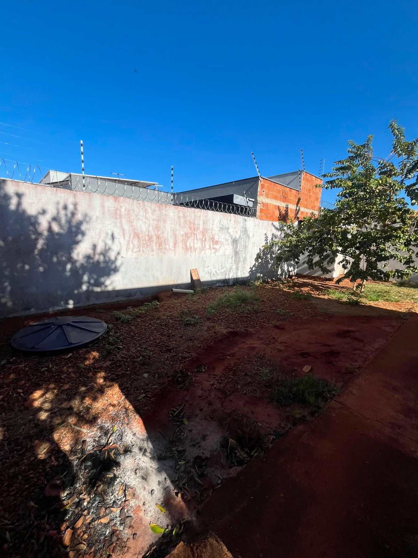 Casa à venda com 2 quartos em Jardim das Américas, Três Lagoas, MS