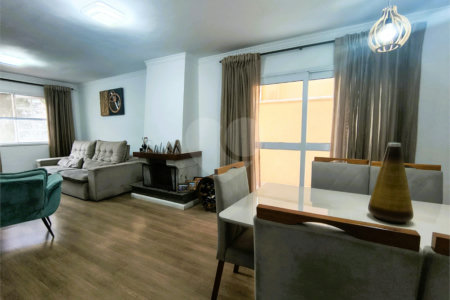 Casa à venda com 3 quartos, sendo 1 suíte, no condomínio Vila Panamericana, São Paulo - SP