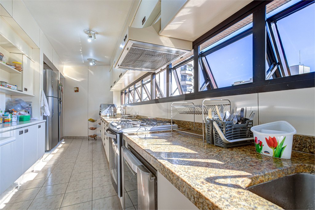 Apartamento à venda com 4 suítes em Moema, São Paulo, SP