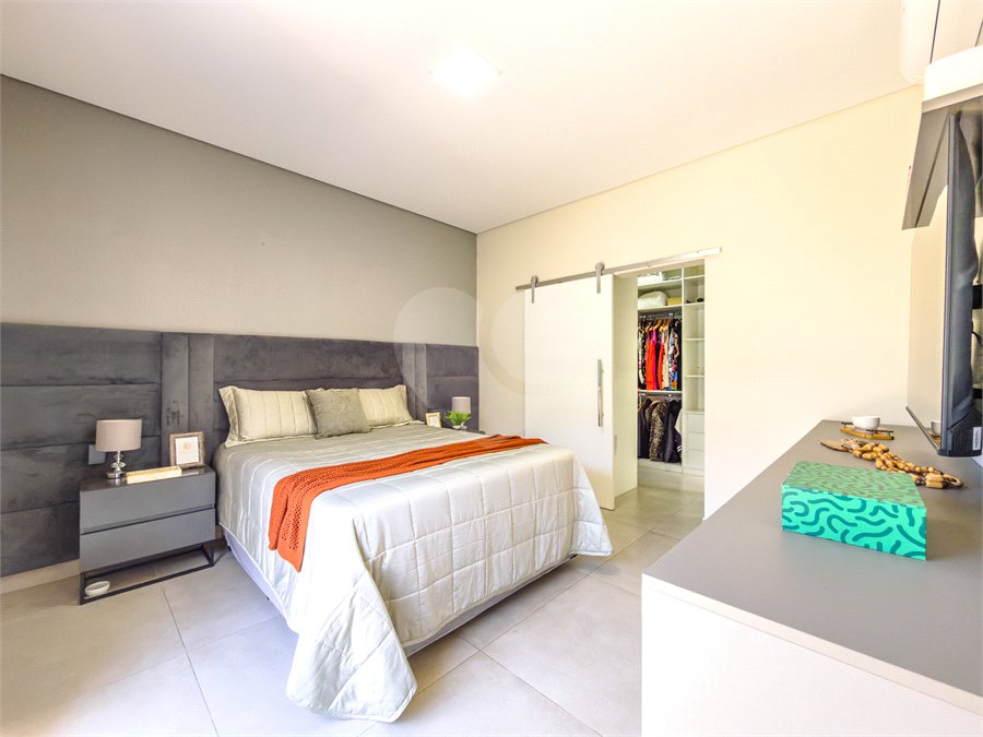 Casa à venda com 3 suítes no condomínio Jardim Residencial Dona Maria José, Indaiatuba - SP