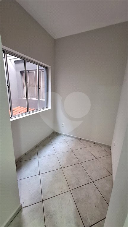Sobrado à venda com 2 suítes em Jardim Itamaracá, Indaiatuba, SP
