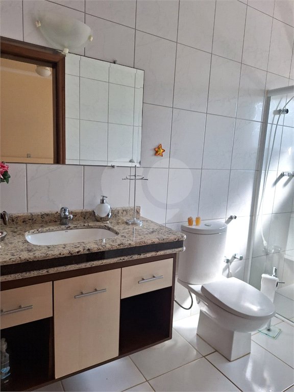 Casa à venda com 4 suítes no condomínio Bougainville, Peruíbe - SP