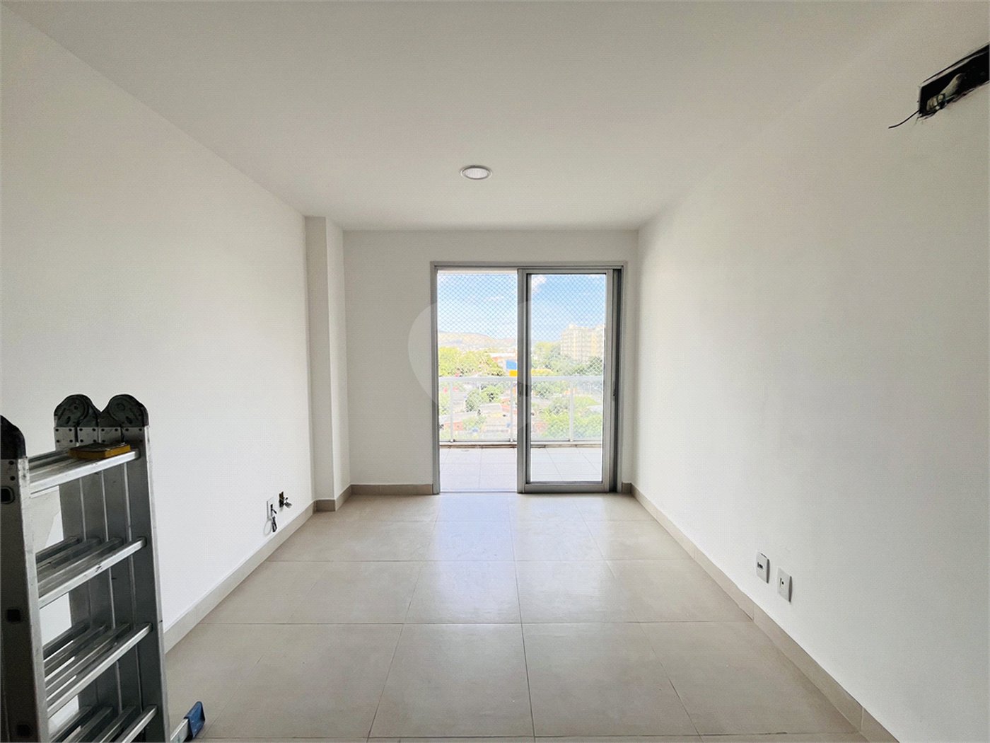 Apartamento à venda com 2 quartos, sendo 1 suíte, em Campo Grande, Rio de Janeiro, RJ