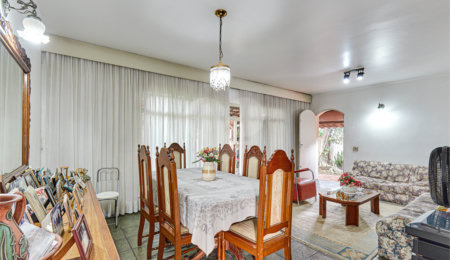 Casa Térrea à venda com 4 quartos, sendo 1 suíte,  em Jardim Prudência, São Paulo, SP