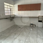 Casa Ampla e Versátil na Vila Marcelino — Excelente Espaço e Pronta para Ocupação Imediata!