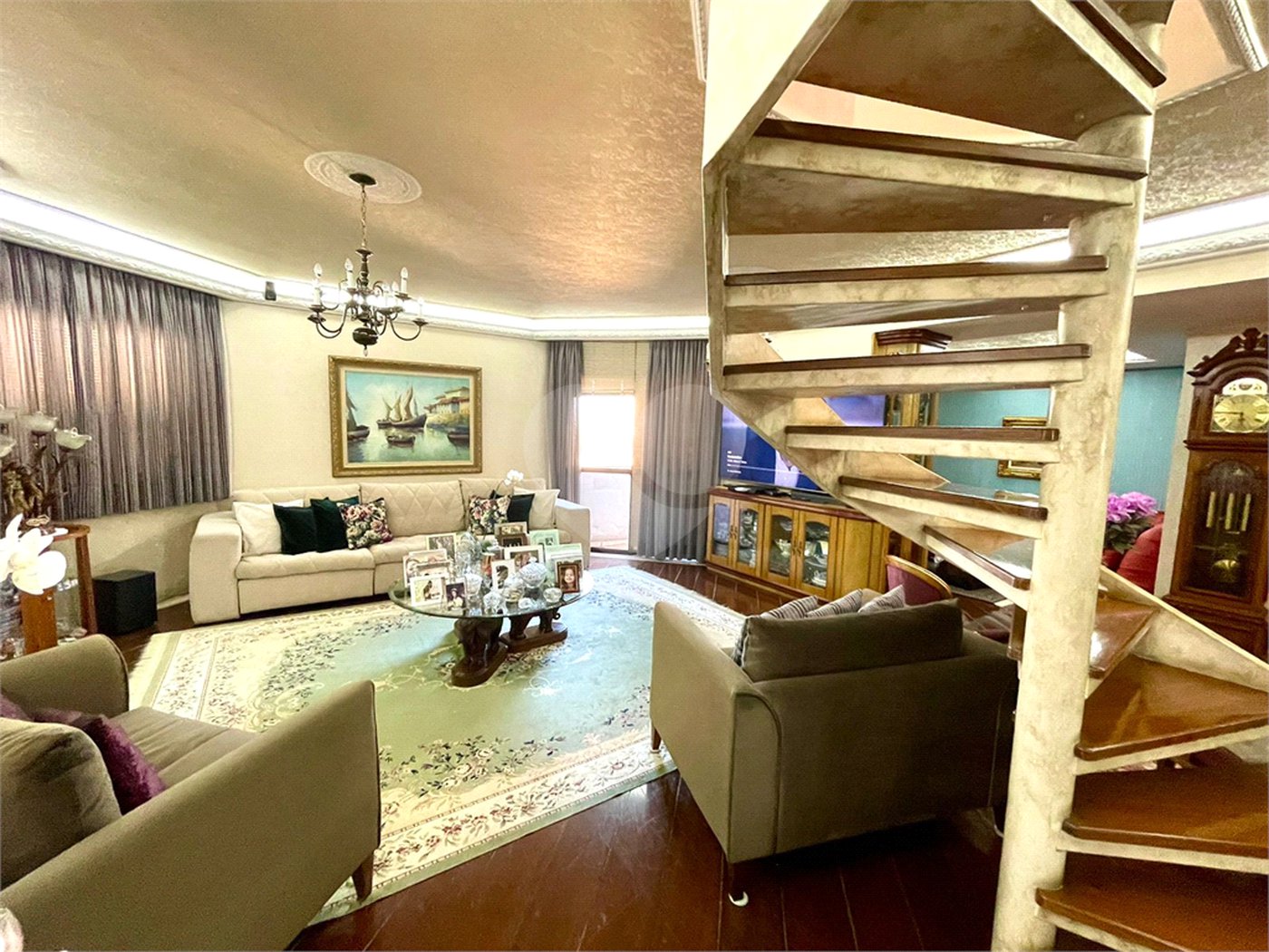 Apartamento à venda com 6 suítes em Santana, São Paulo, SP