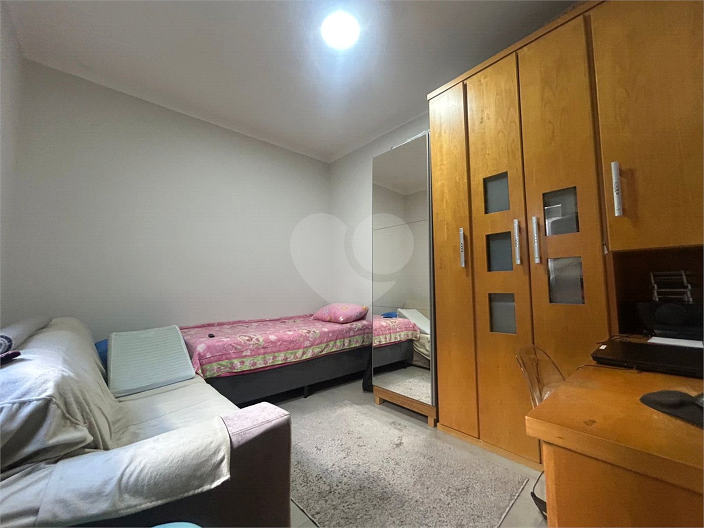 Casa à venda com 3 quartos, sendo 1 suíte, no condomínio Terras de São Francisco, Sorocaba - SP