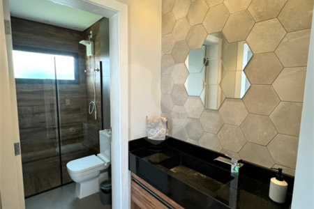 Casa à venda com 4 quartos, sendo 3 suítes, no condomínio Vilagio Ipanema 1, Araçoiaba da Serra - SP