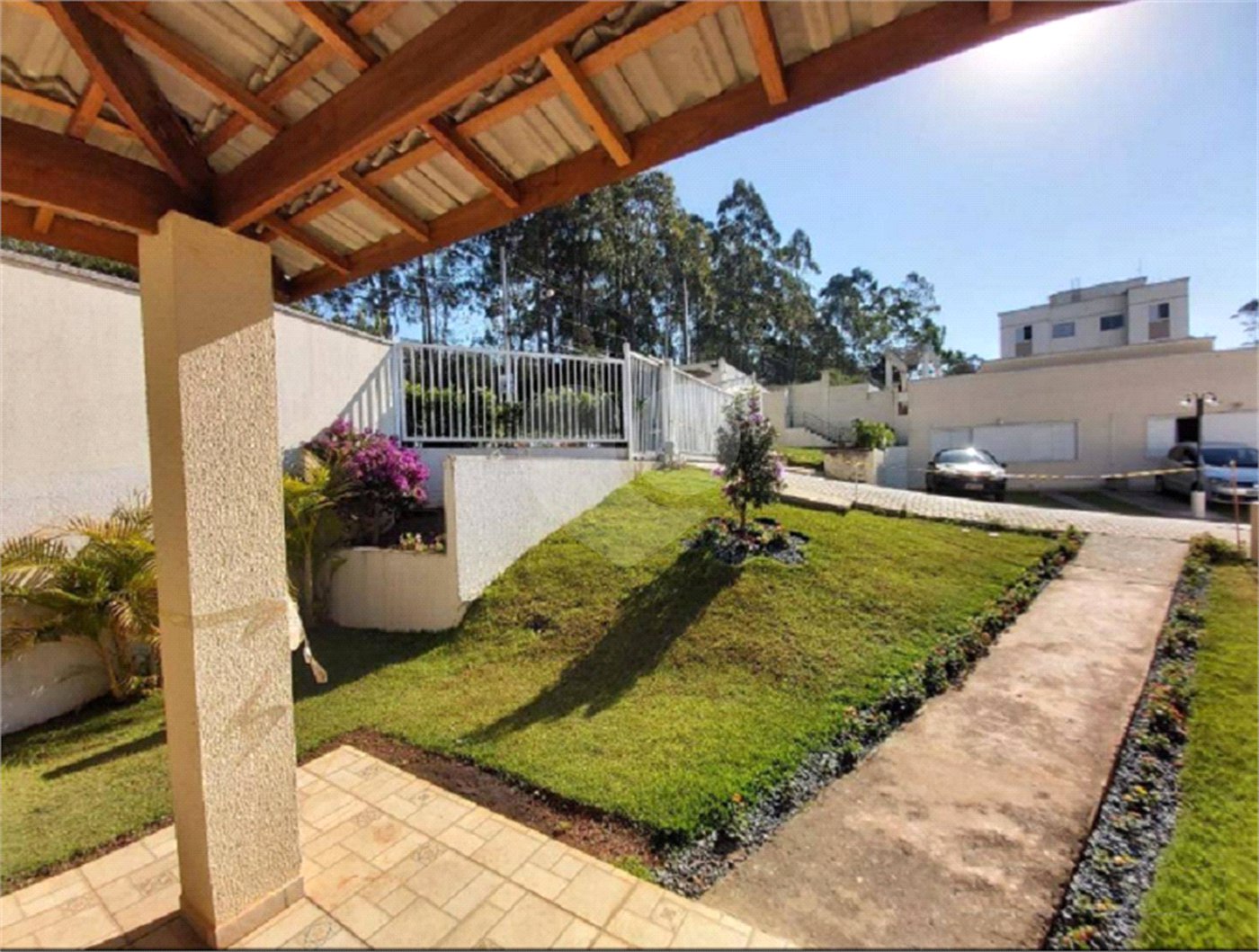 Casa à venda com 3 quartos no condomínio Residencial Vila D`ouro, Cotia - SP