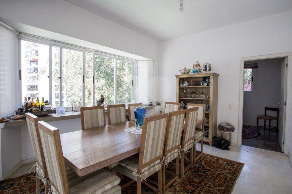 Apartamento à venda com 4 suítes em Jardim Fonte do Morumbi, São Paulo, SP
