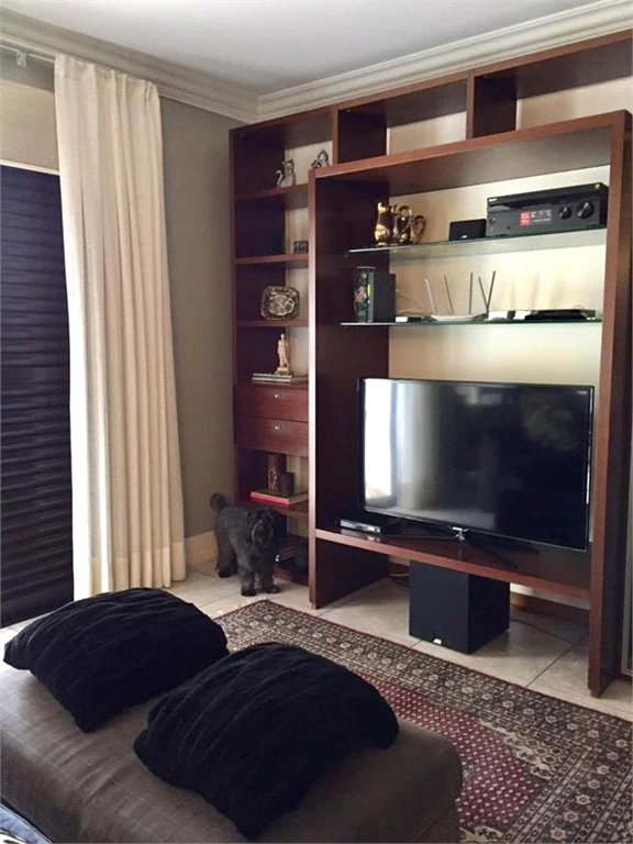 Apartamento à venda com 3 suítes em Vila Suzana, São Paulo, SP